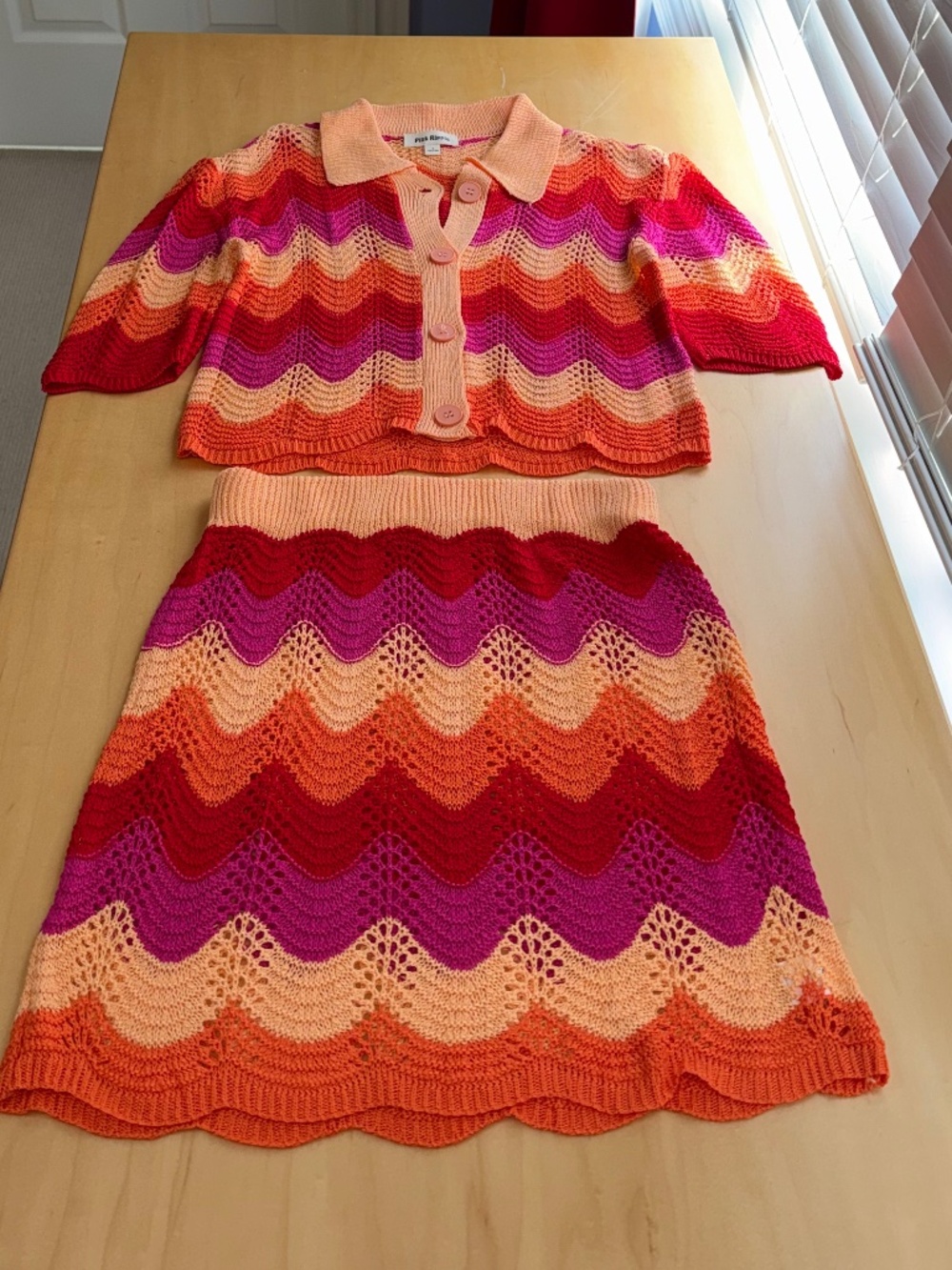 Knitted Multi-Colour 2 pc Set - Picture 3 of 4